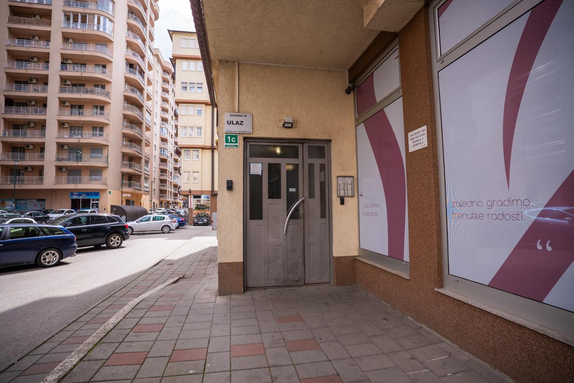 A&e 2 Living Sarajevo